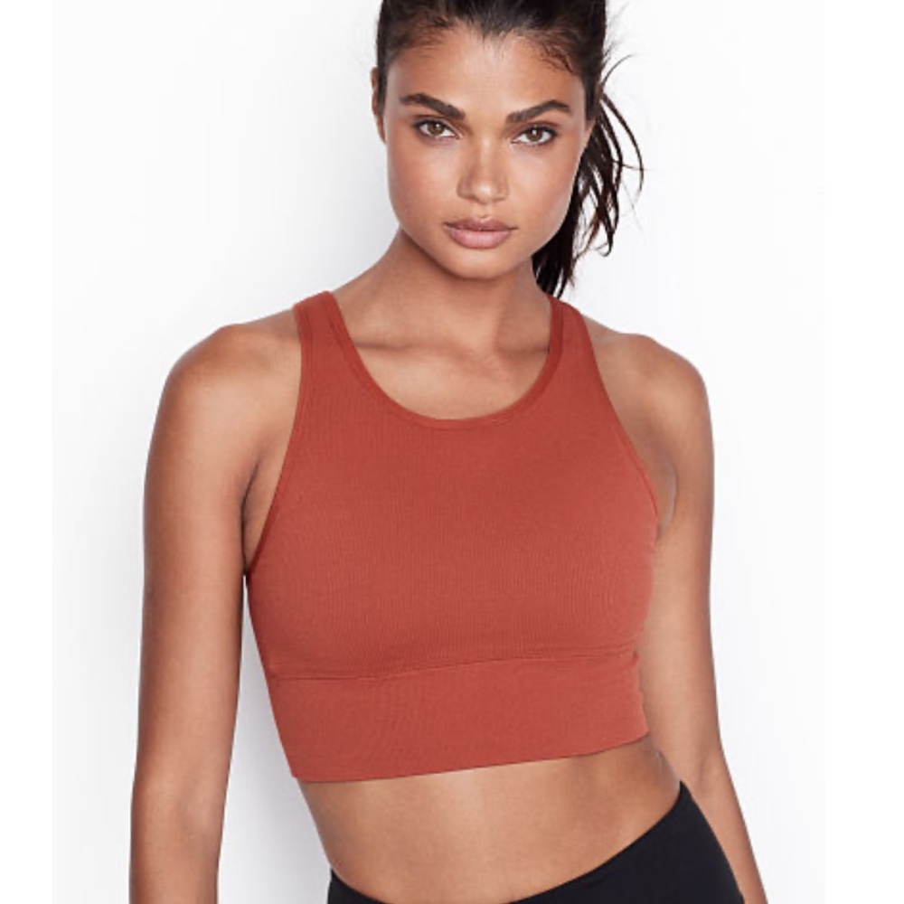 Victoria Sport Seamless Sports Bra/Crop top